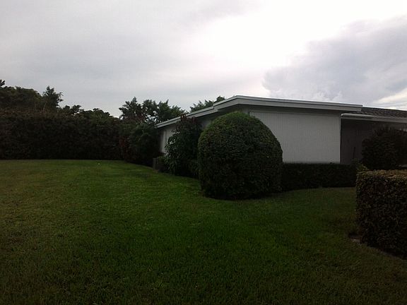 2nd image of 7313 W Oakridge Cir
