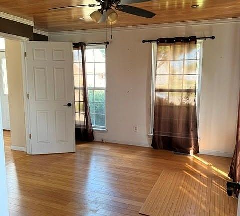 5th image of 2213 Birmingham Dr