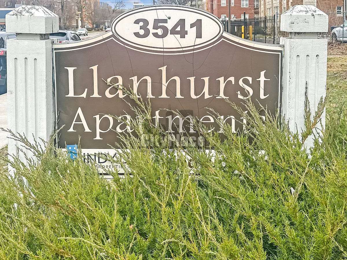 Building Photo - 3541 N Meridian St