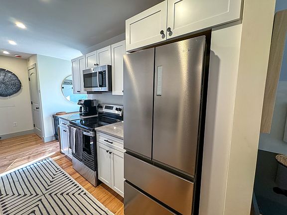 4th image of 44 Main St #2