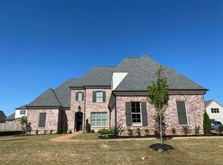 272 Beckham Dr, Collierville, TN 38017