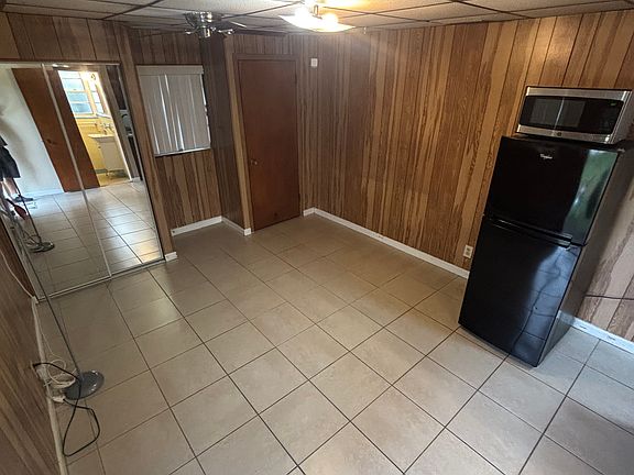 4th image of 6221 SW 32nd St #3/2