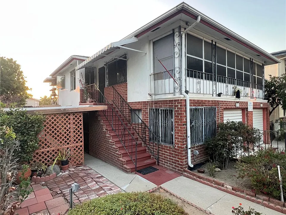 6231 Greenleaf Ave #C