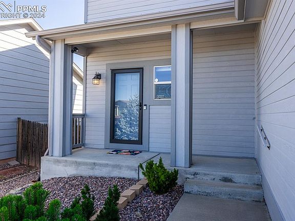 4th image of 1949 Siskin Ln