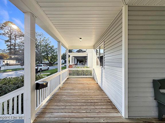 5th image of 1014 W Colonial Avenue