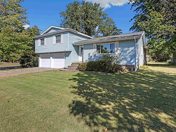 2nd image of 11694 Elizabeth Dr