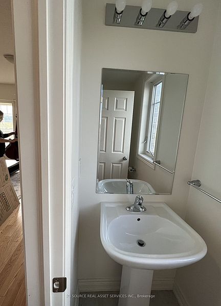 Burlington House for rent - 4 Bedrooms — photo 9