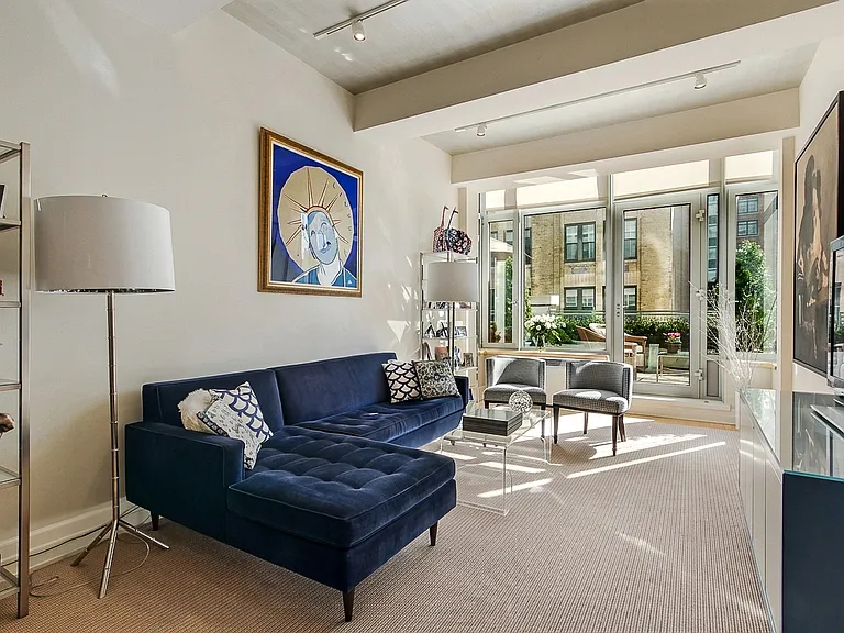 110 Livingston St #8R — Photo 2
