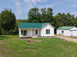 194 Davenport Ln, Lafayette, TN 37083