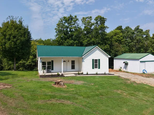 194 Davenport Ln, Lafayette, TN 37083