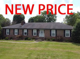 830 Thompson Dr, Lebanon, KY 40033