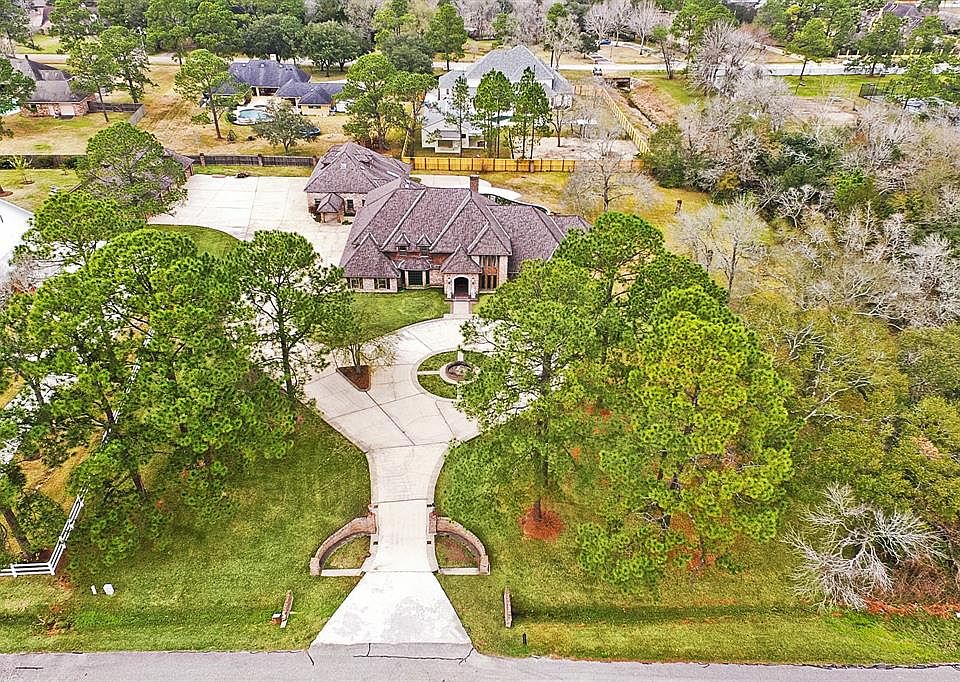 1st image of 802 Cowards Creek Dr