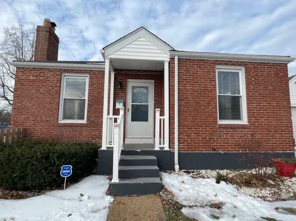 23 Girard Dr, Saint Louis, MO 63119