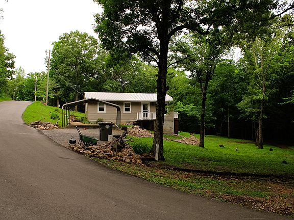 3rd image of 619 Lake Shore Dr