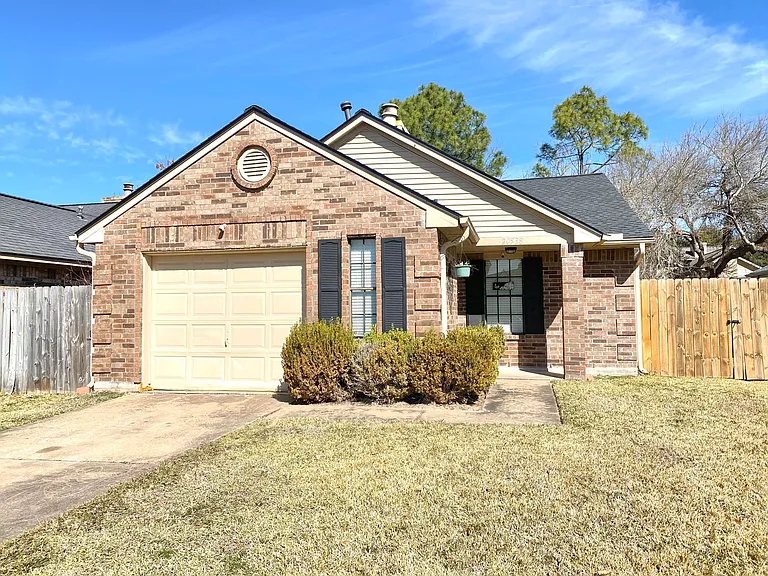 20538 Blue Beech Dr — Photo 11