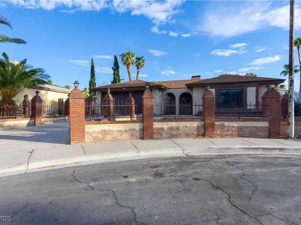 5881 Arandas Ct, Las Vegas, NV 89103