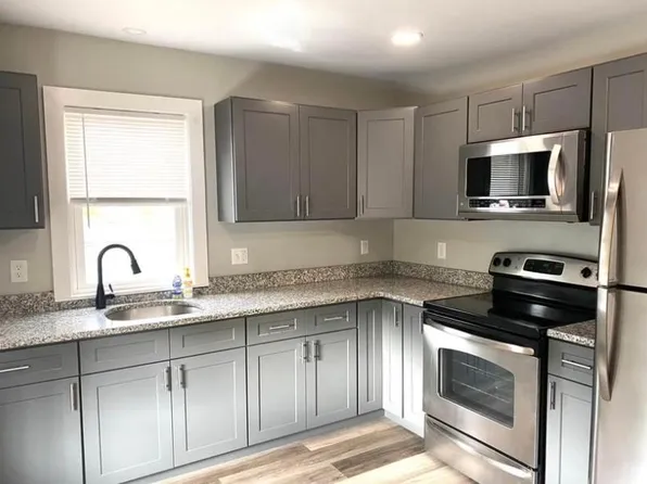6 Falmouth St #1, Attleboro, MA 02703