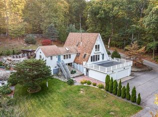 60 Tower Hill Rd, Cumberland, RI 02864