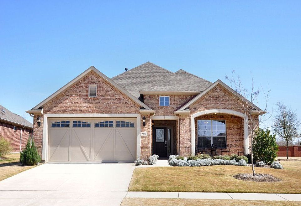 1st image of 7532 Saint Petersburg Dr