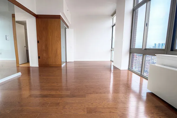 Rented by Chelsea Tower | media 9