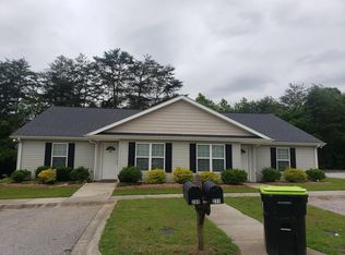 211 Mountain Gap Rd, Taylors, SC 29687