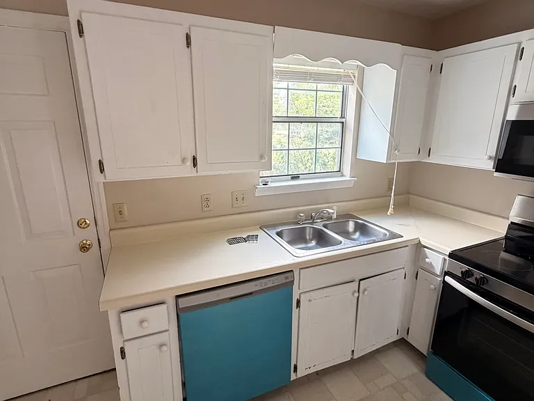 288 Donna Dr #H — Photo 5