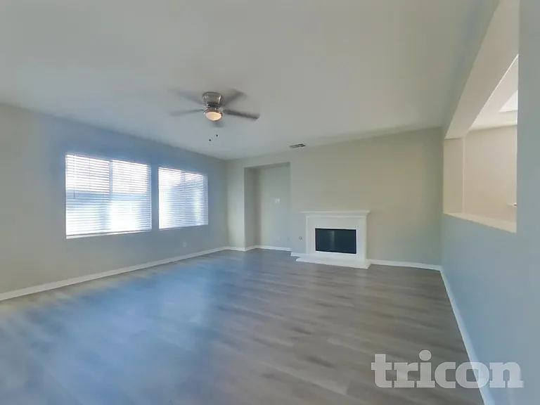 41808 Davidson St — Photo 18