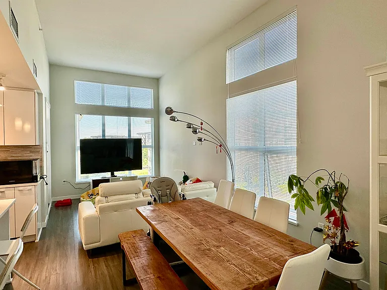9551 Alexandra Rd #4XX — Photo 7