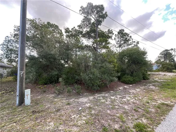 517 Concert Dr, Lake Placid, FL 33852