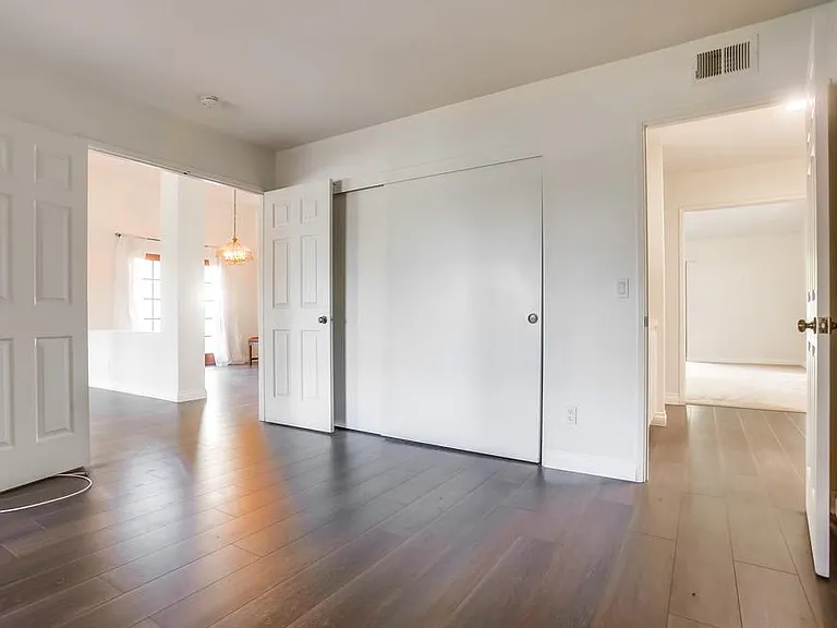 18397 Camberwell Ln — Photo 12