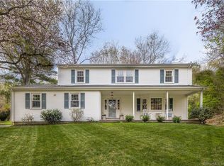 107 Barclay Dr, Stamford, CT 06903