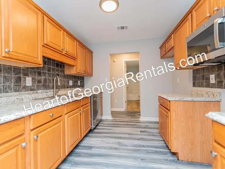1210 Johnson Rd — Photo 15