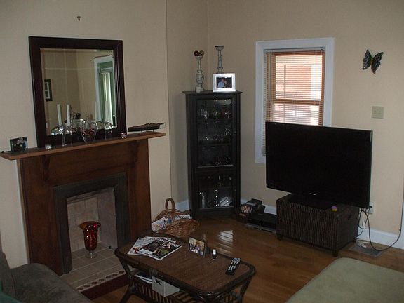 3rd image of 103 Brickel St