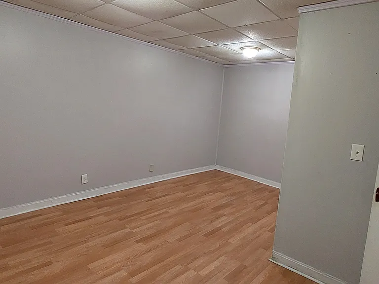 266 Pine St #B — Photo 2