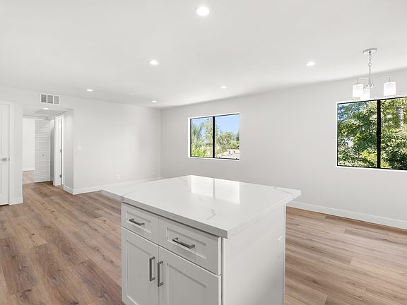 4th image of 3405 W Verdugo Ave