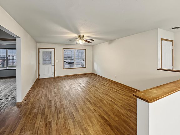 4th image of 110 Fleming Ct #110