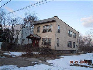 1st image of 421 Underwood St