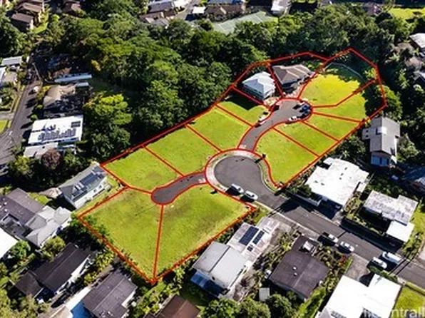 3596 Nipo St, Honolulu, HI 96822