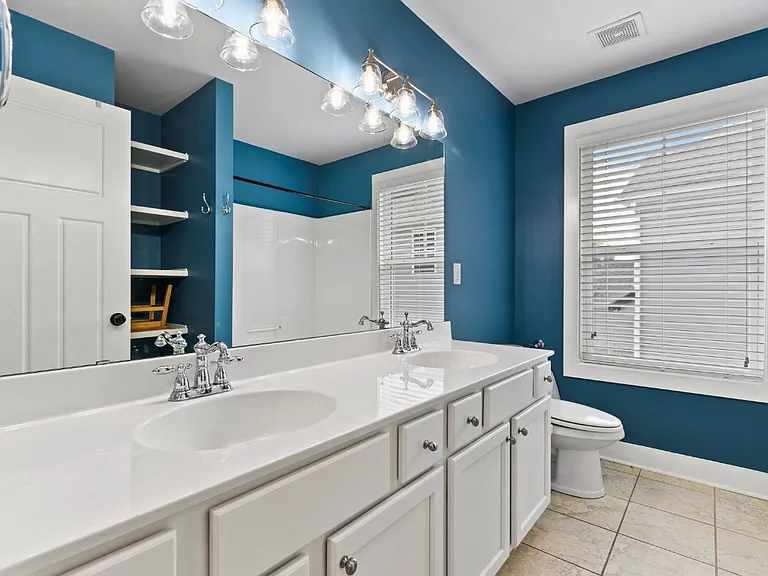 1455 Reynolds Dr — Photo 52