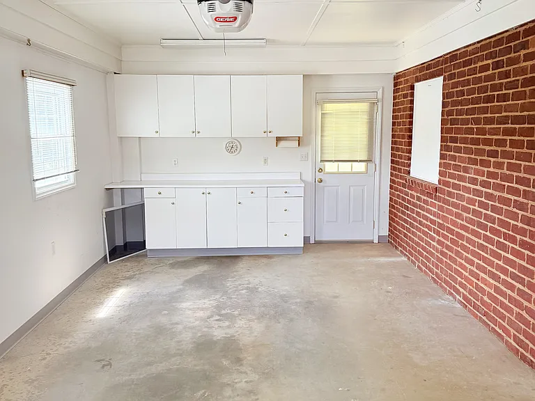 5820 Castle Rock Rd — Photo 13