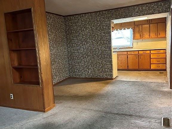 4th image of 1637 Byal Ave