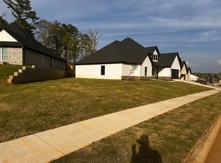 9164 Long Branch Dr, Tyler, TX 75703