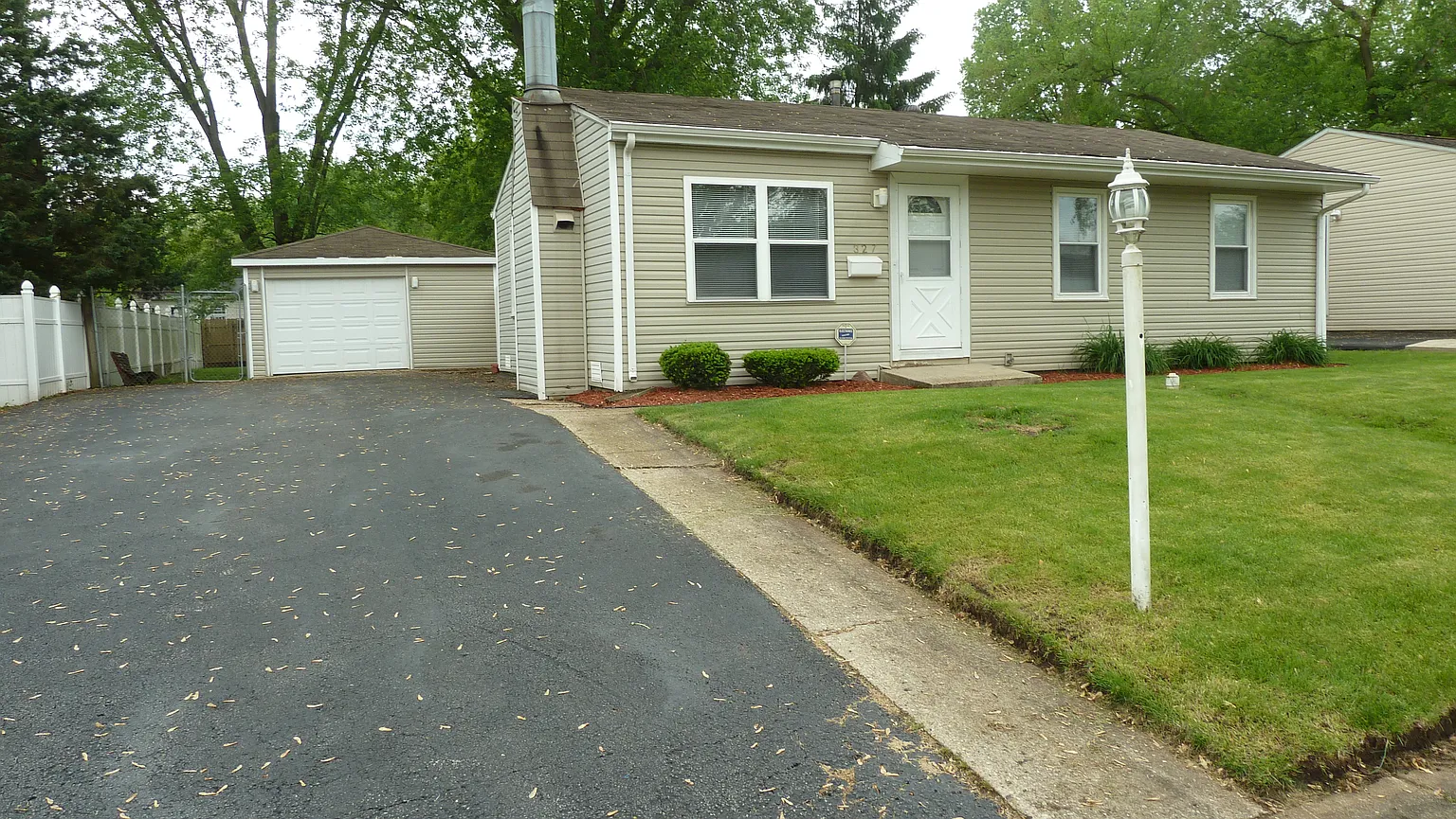 327 Four Winds Way photo 1