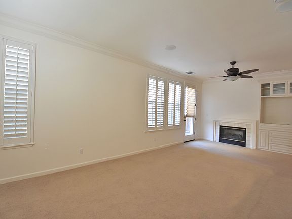 4th image of 5679 Old Westbury Way