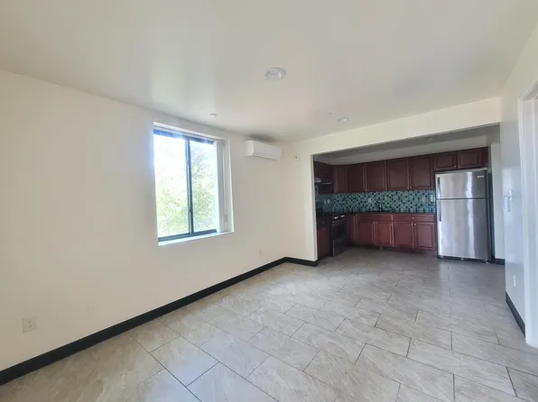 461 Winthrop Street image 1 of 14