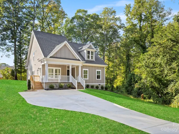 2400 Kendrick Ave, Charlotte, NC 28269
