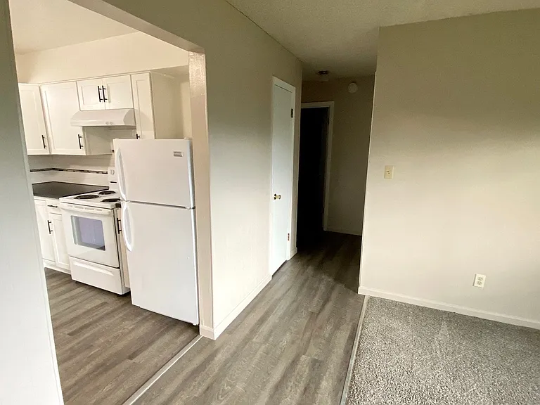 114 Beacon Hill Dr — Photo 20