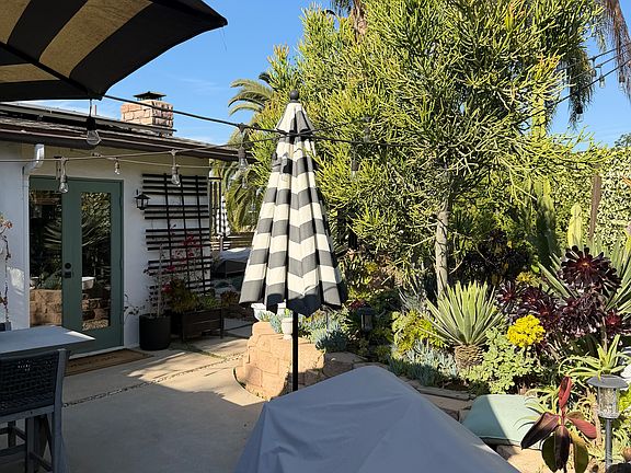 5th image of 1067 Eucalyptus Ave