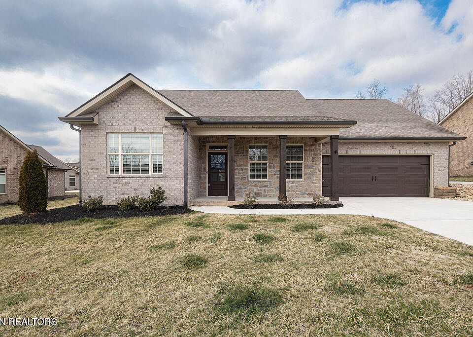 1st image of 1554 Mountain Dr