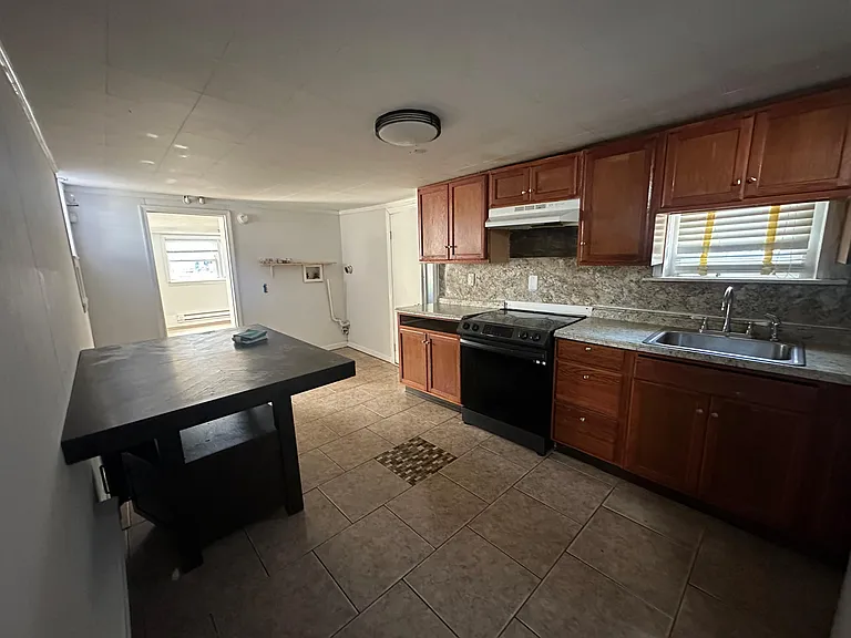 540 Freemont Ct #1 — Photo 10